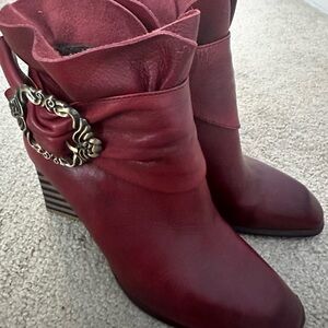 Spring Step : L’Artiste Booties